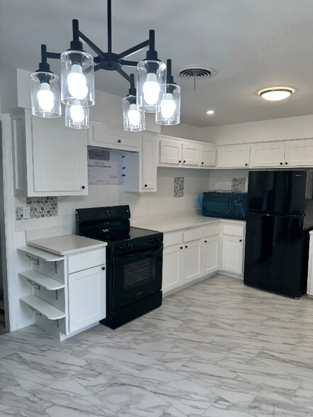 Building Photo - 4307 NW Ridgecrest Dr