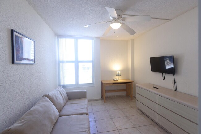 Building Photo - 1391 S Ocean Blvd