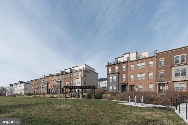 Building Photo - 14337 Potomac Heights Ln