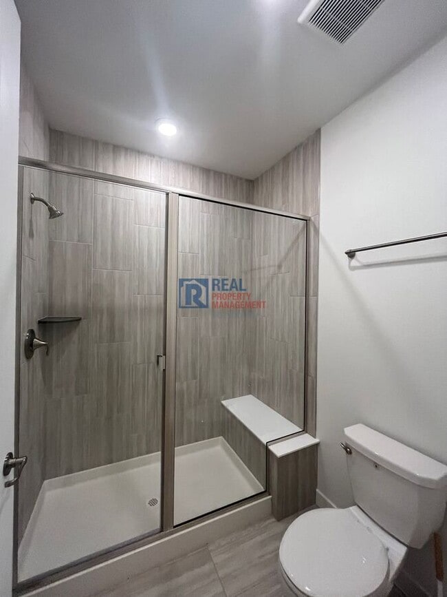 Building Photo - 1815 Myron Ct