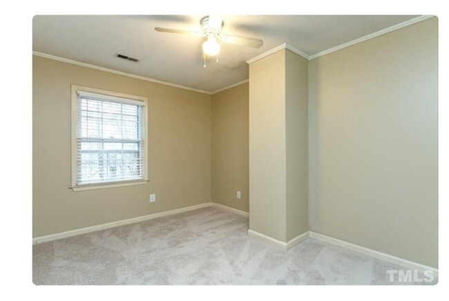 BEDROOM - 1333 Garden Crest Cir