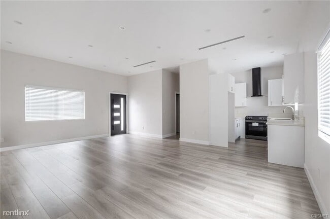 Building Photo - 3 br, 2 bath House - 8684 Haddon Avenue