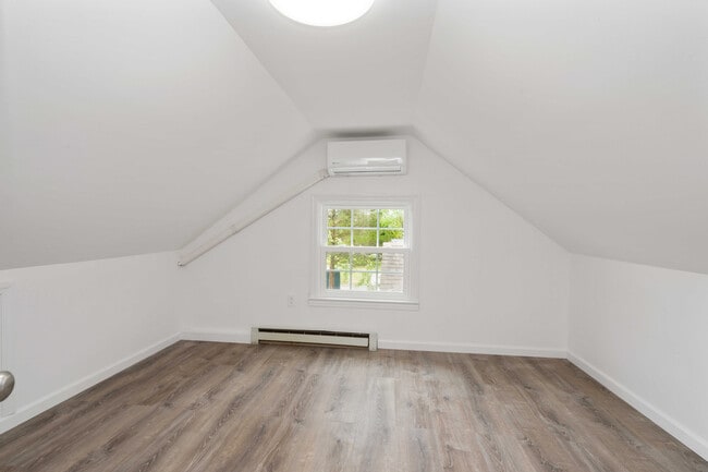 Building Photo - 60 Ellison Rd