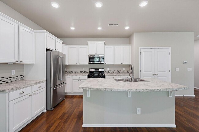 Building Photo - 3919 Jett Ln