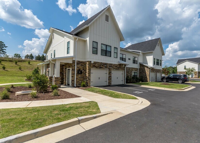 The Glenn 2568 E Glenn Ave Auburn AL 36830 Apartment Finder