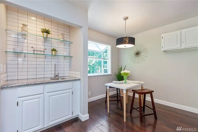 Bar and Coffee Table - 9800 Roosevelt Way NE