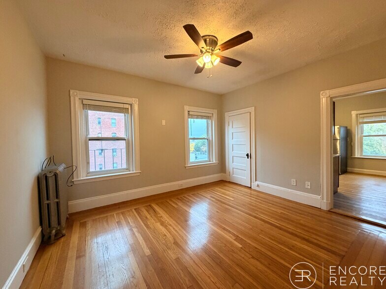 Primary Photo - 900 Massachusetts Ave