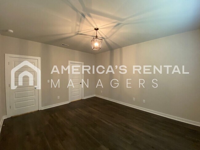Building Photo - 460 Ridgeview Cir