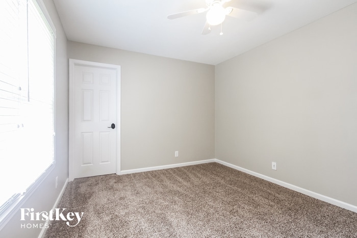 Building Photo - 7203 Tresa Dr