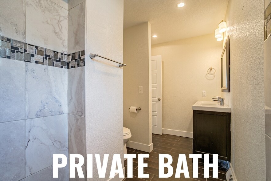 Building Photo - 10490 W Dakota Ave