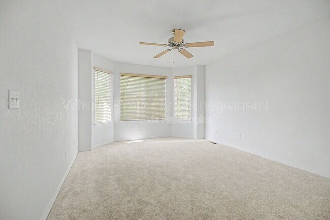 Building Photo - 11081 Independence Cir W