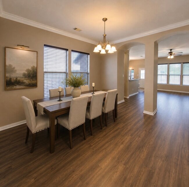 Building Photo - 30938 Blue Ridge Park Ln