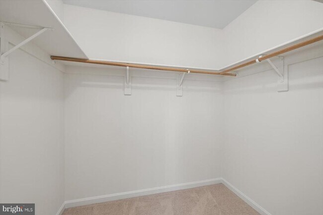 Building Photo - 5 Prescott Ln