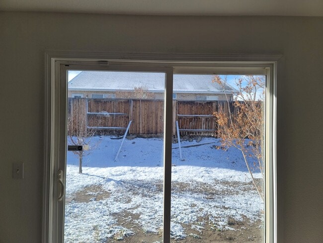 Building Photo - Cute 3 bedroom , 2 bath home on the Fernley Golf Course, $2000 a month, $2100 security deposit
