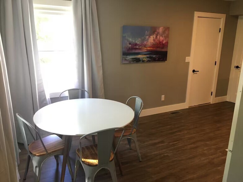 Building Photo - 808 Livingston St