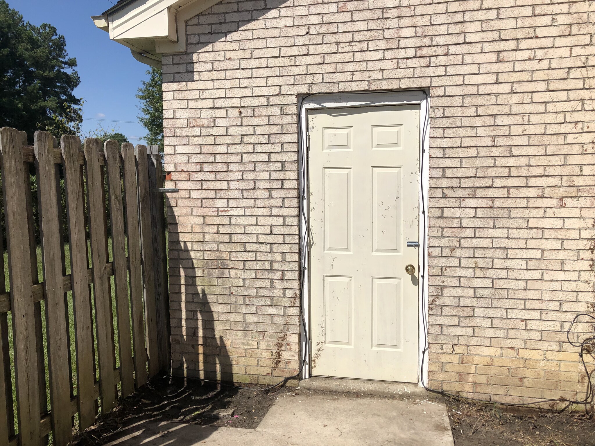 Building Photo - 421 Cumbrian Ct