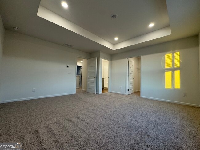 Building Photo - 102 Lavender Cir