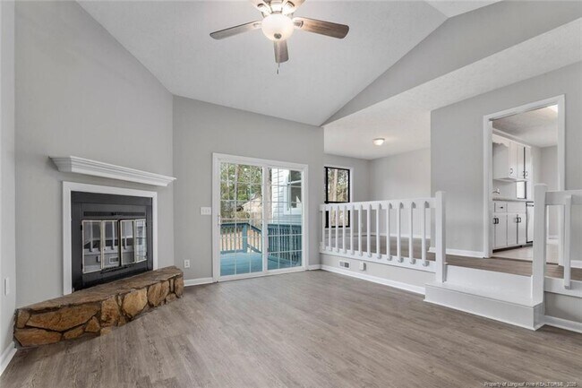 Building Photo - 7005 Pantego Dr