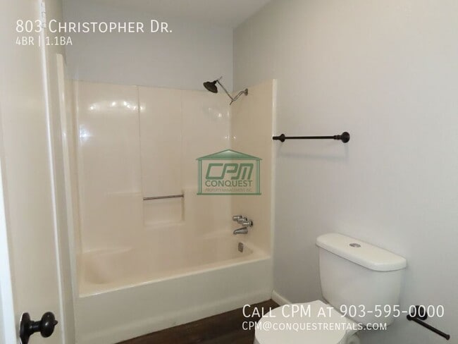 Building Photo - 803 Christopher St