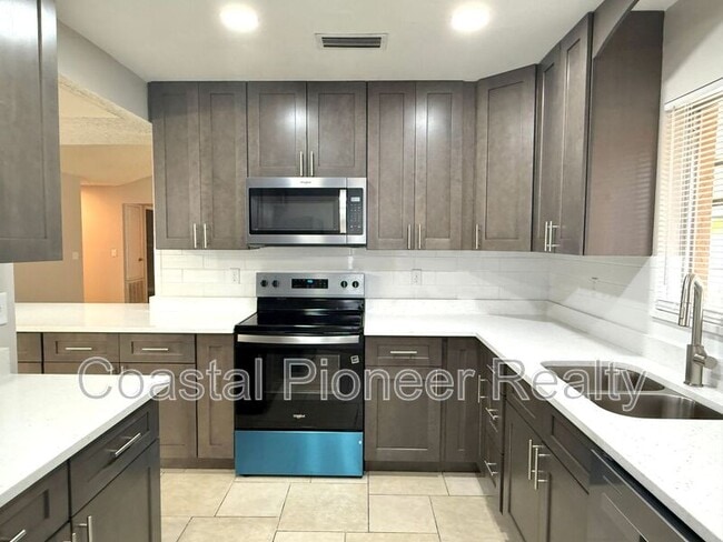 Building Photo - 1412 High Knoll Dr
