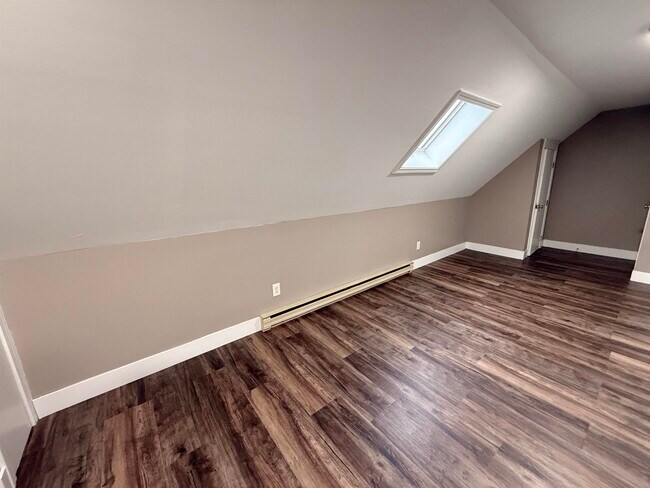 Building Photo - 70 3rd St