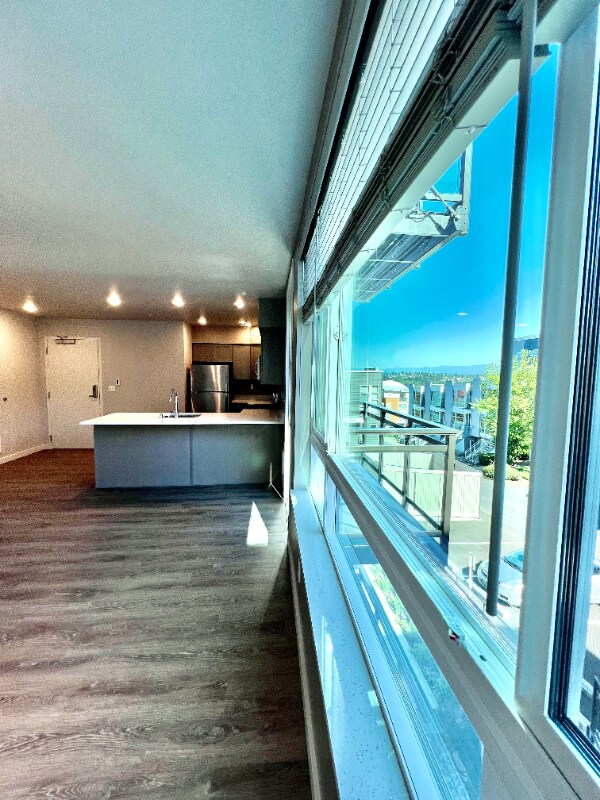 Building Photo - 2330 Yakima Ct