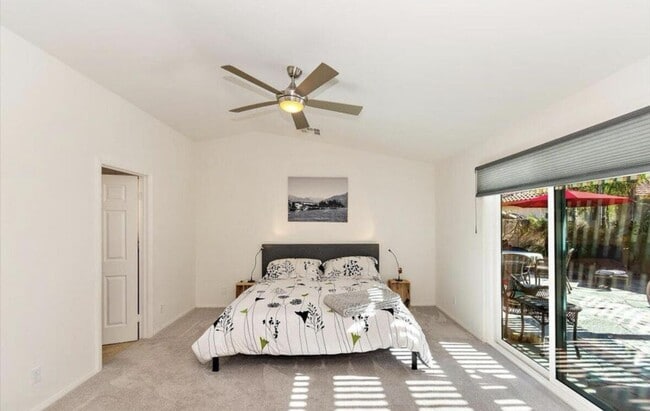 Building Photo - 53360 Avenida Juarez