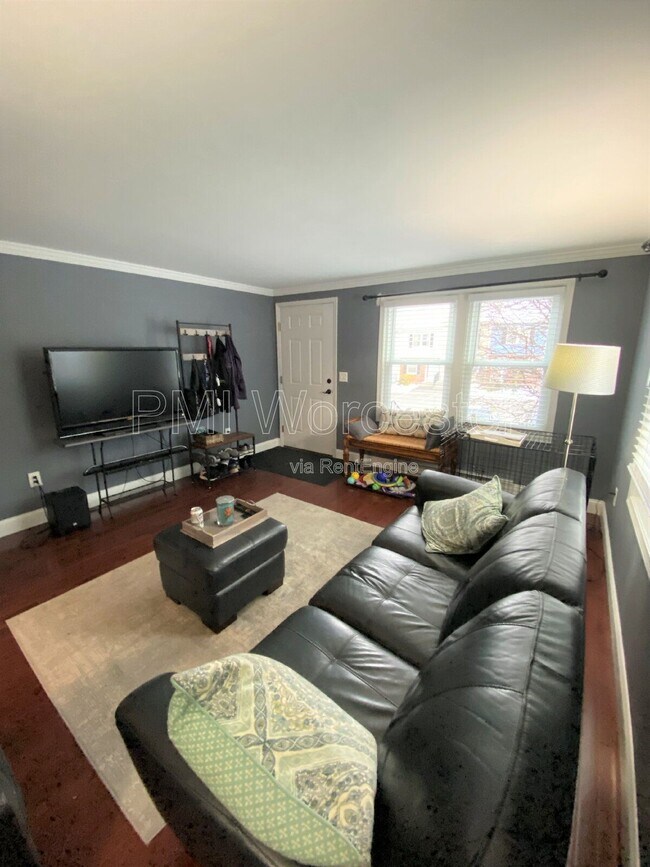Building Photo - 26 Mountainshire Dr