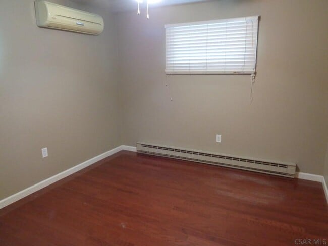 Building Photo - 124 Clayton Dr