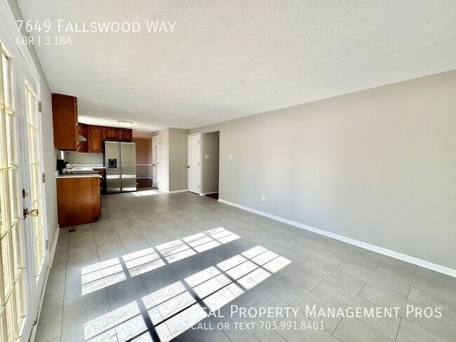 Building Photo - 7649 Fallswood Way