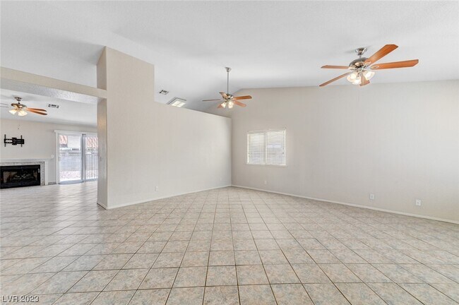 Building Photo - 5032 Drummond Rd