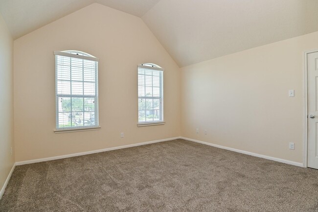Building Photo - 14511 Roaring Fork Ln