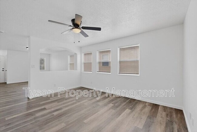 Building Photo - 10339 Vendaval Ave NW