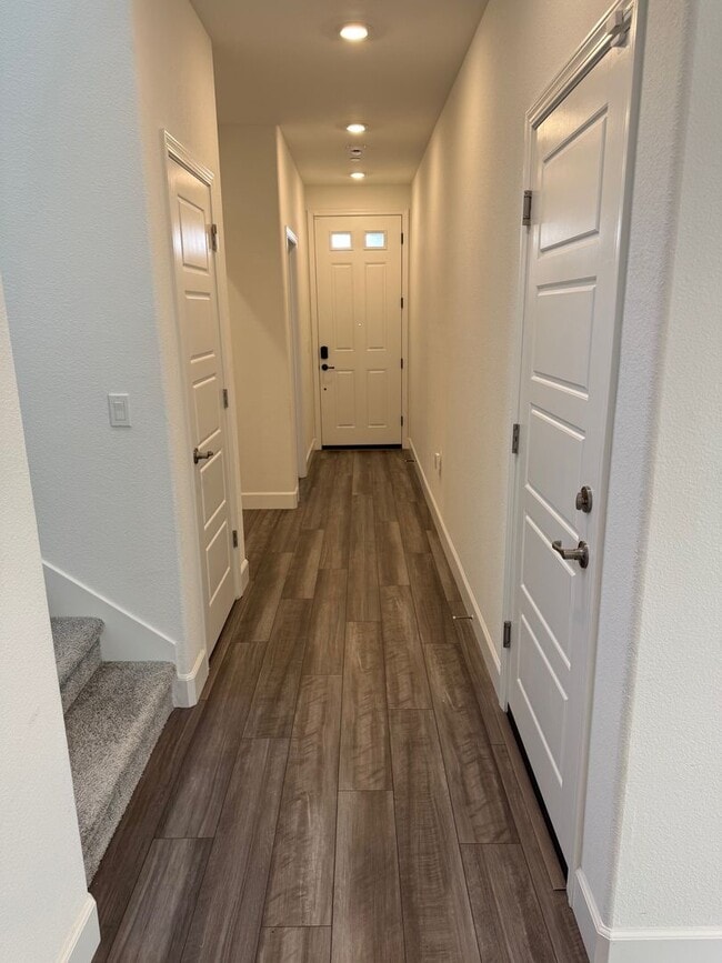 Building Photo - Beautiful home in Northlake!