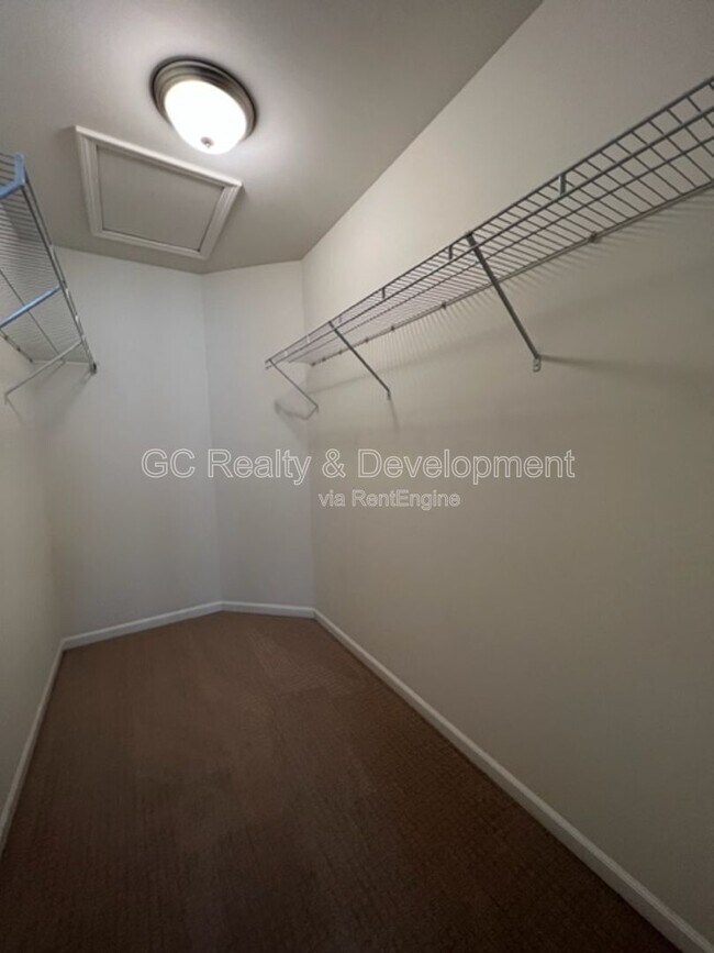 Building Photo - 4435 Monroe Ct