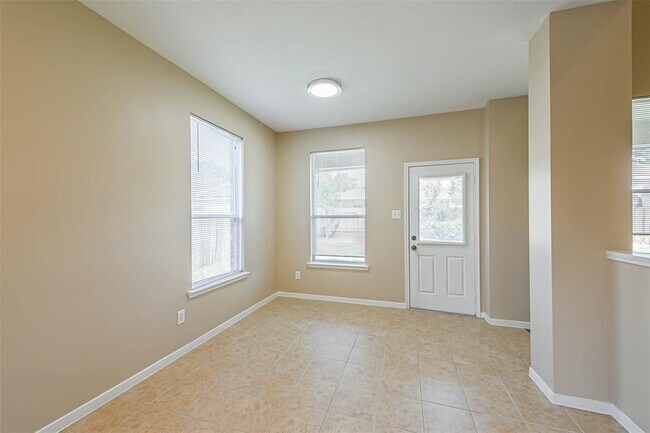 Building Photo - 14122 Austin Hollow Ct
