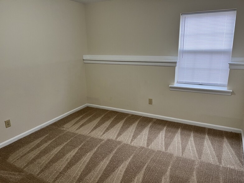 Building Photo - Woodscape Apartments