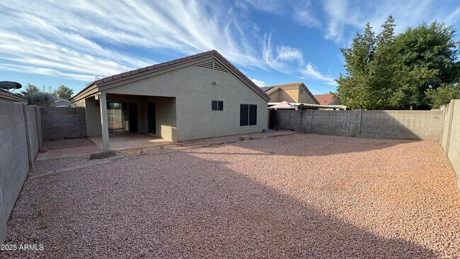 Building Photo - 13002 W Hearn Rd