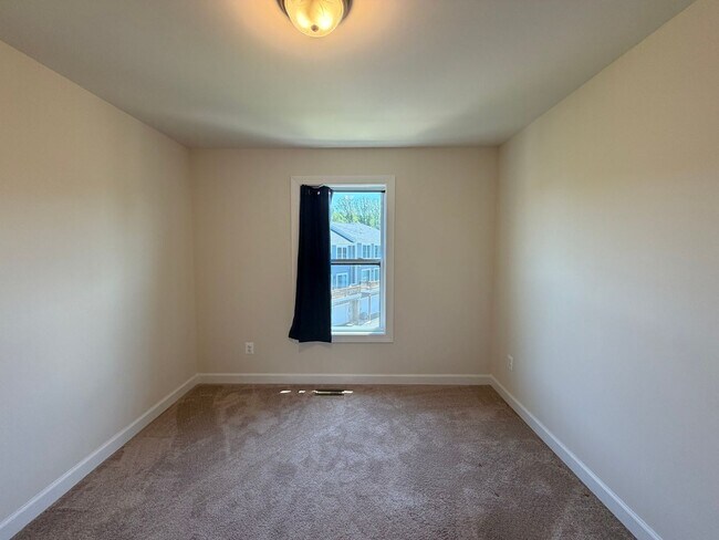 Building Photo - 3155 Horizon Rd