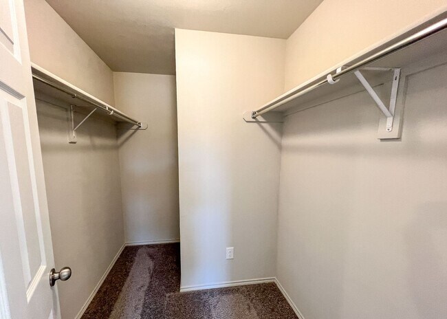 Building Photo - 3 Bed in NW OKC!