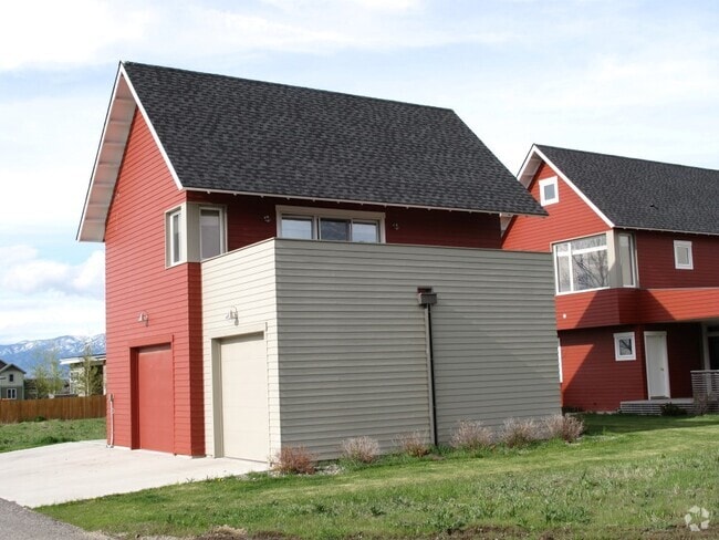Building Photo - 3123 Foxtail St