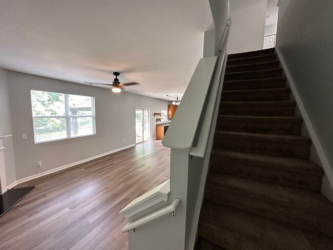 Building Photo - Exclusively Offered By Muse Realty Rentals...