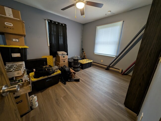 Building Photo - 2604 Jamestown Ave