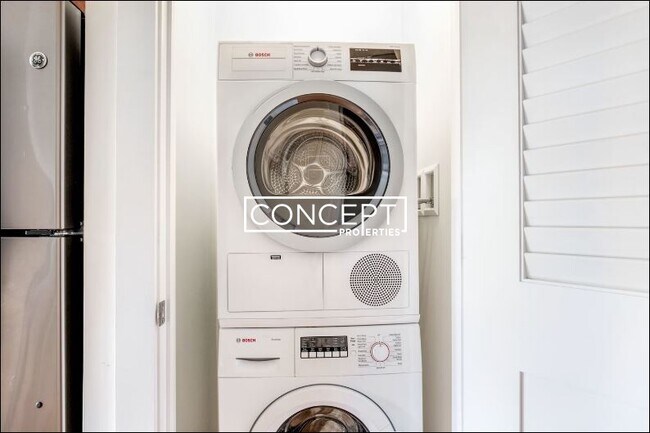 Primary Photo - 9 Miner St