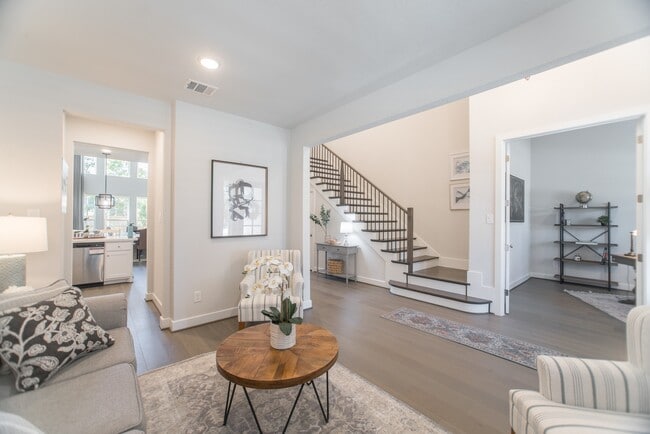 Building Photo - 71 Perennial Cyn Dr