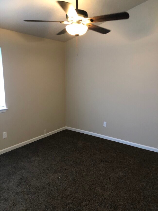 Building Photo - 4414 Monteith Dr