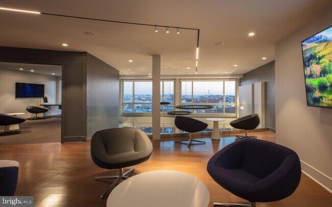 Building Photo - 2424 18th St NW