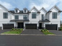 Building Photo - 15 Feldman Ct