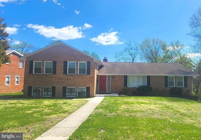 Building Photo - 5419 Sargent Rd