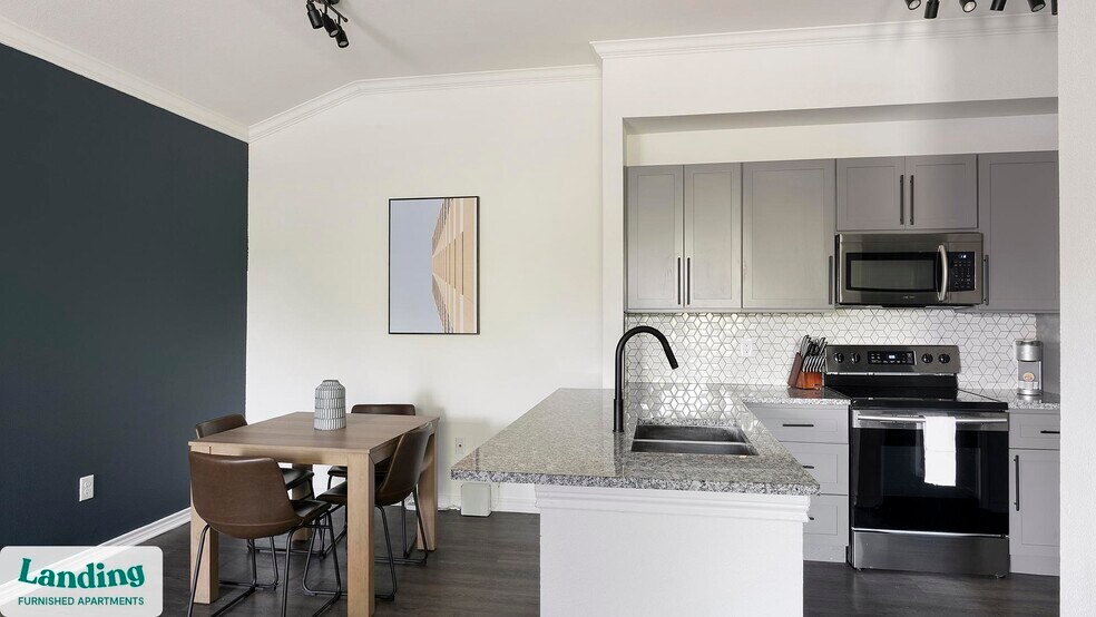 Primary Photo - 9601 Custer Rd